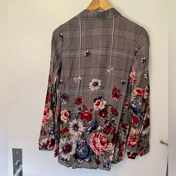 Solitaire Floral and Houndstooth Blouse - Picture 2 of 6